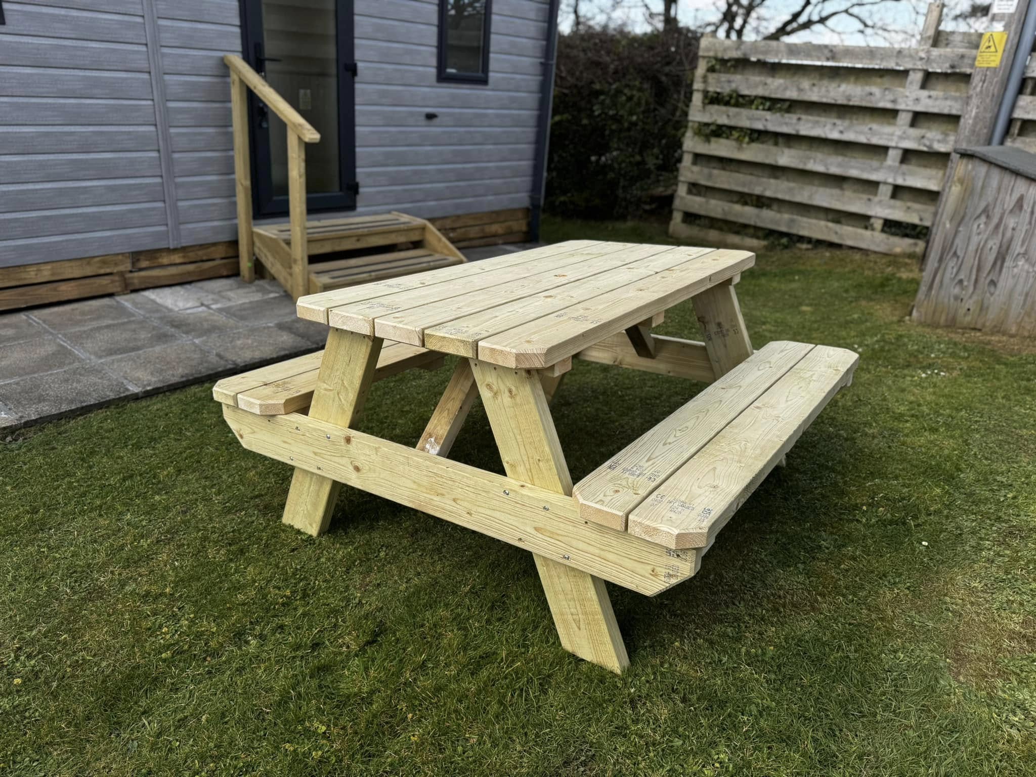 Bespoke Garden Furniture - Horgan Timber Systems Pembrokeshire